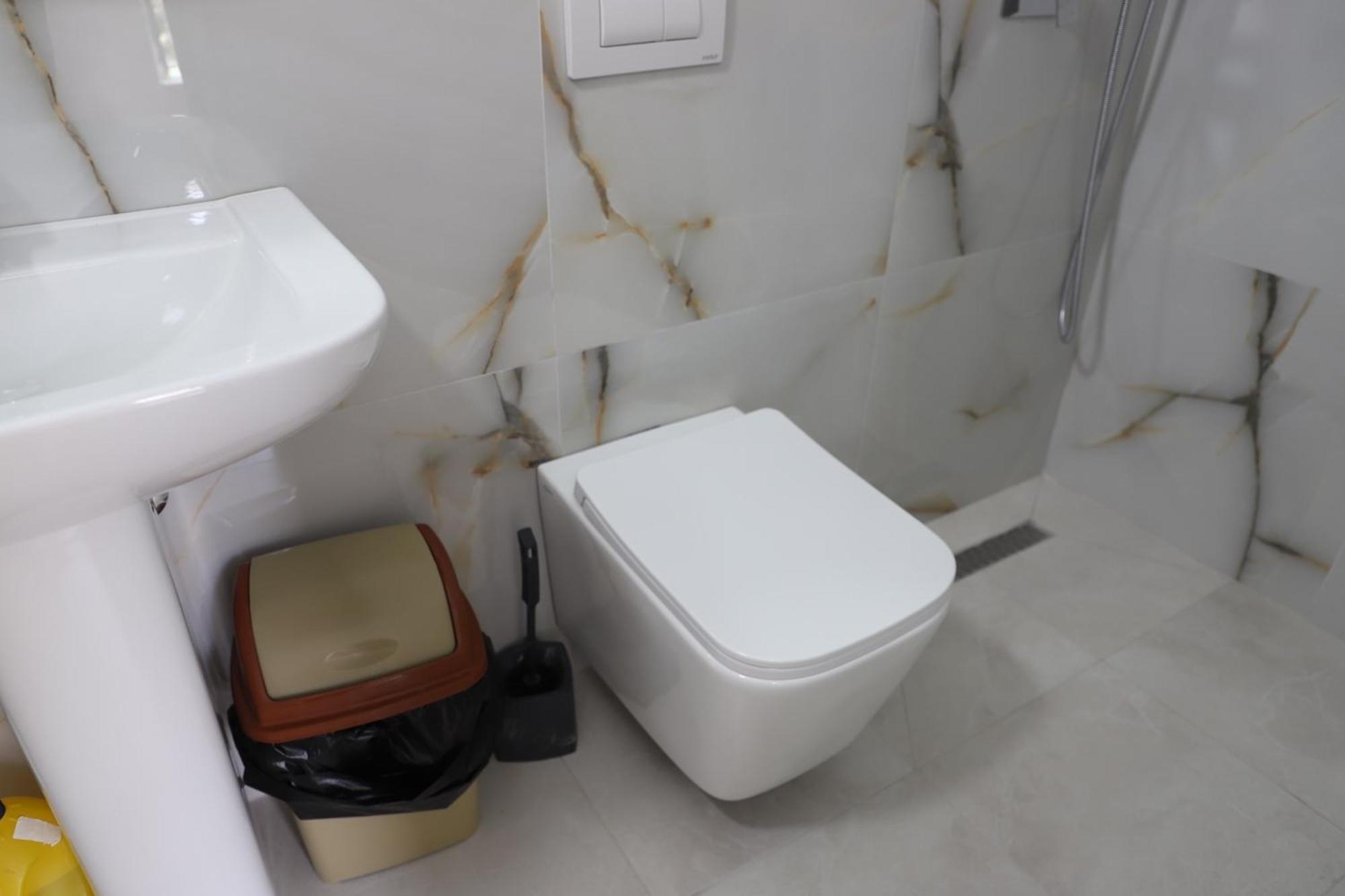 Guesthouse N&B Берат Экстерьер фото