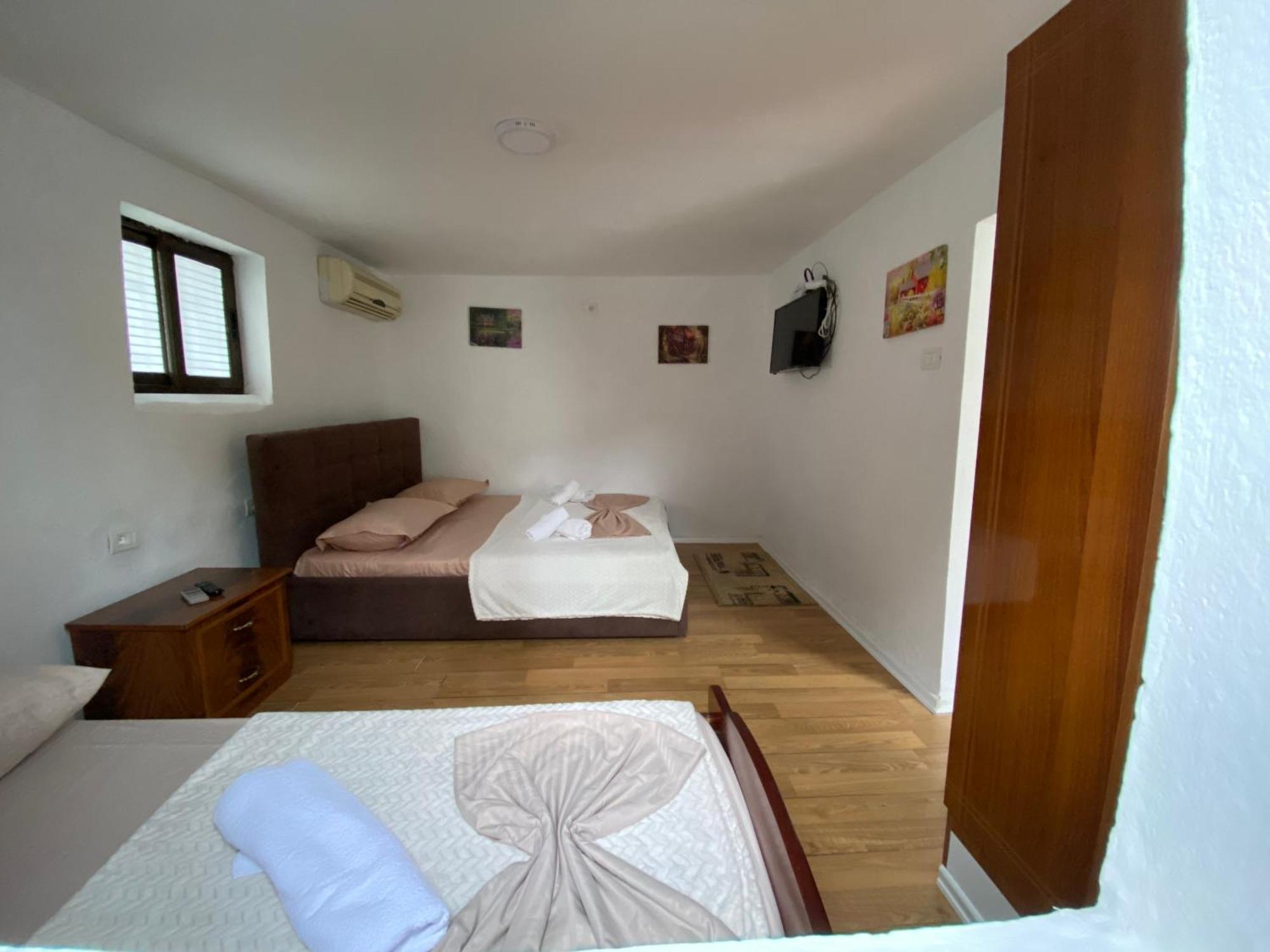 Guesthouse N&B Берат Экстерьер фото